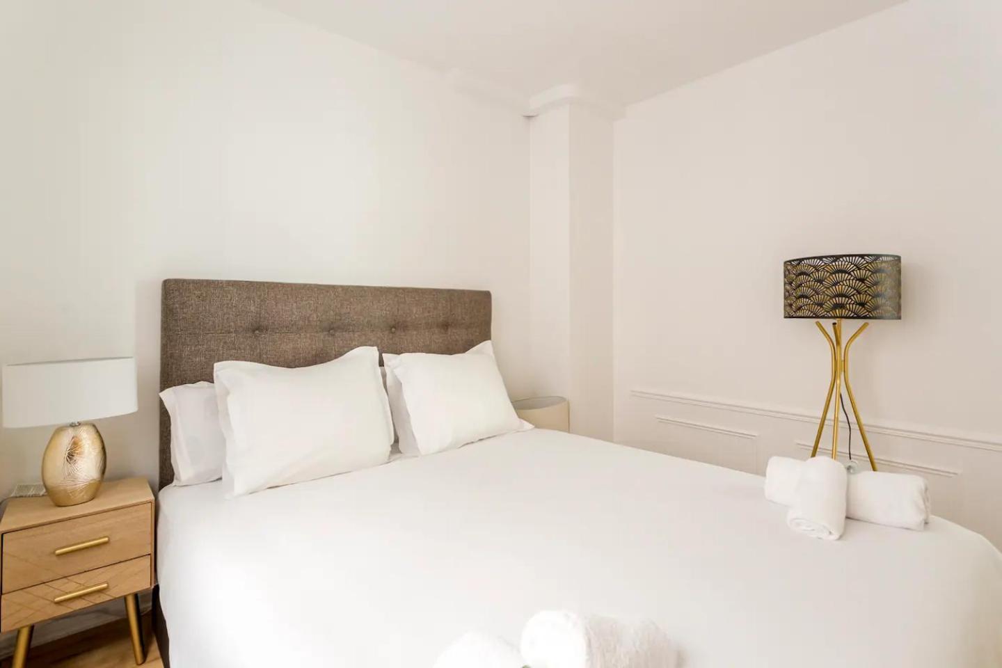 8P - 3Br Le Marais Spacious - Central - Historic Apt Paris Eksteriør billede