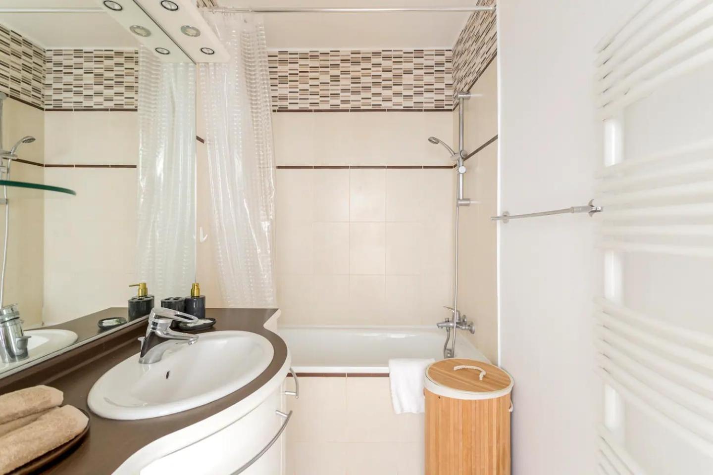 8P - 3Br Le Marais Spacious - Central - Historic Apt Paris Eksteriør billede